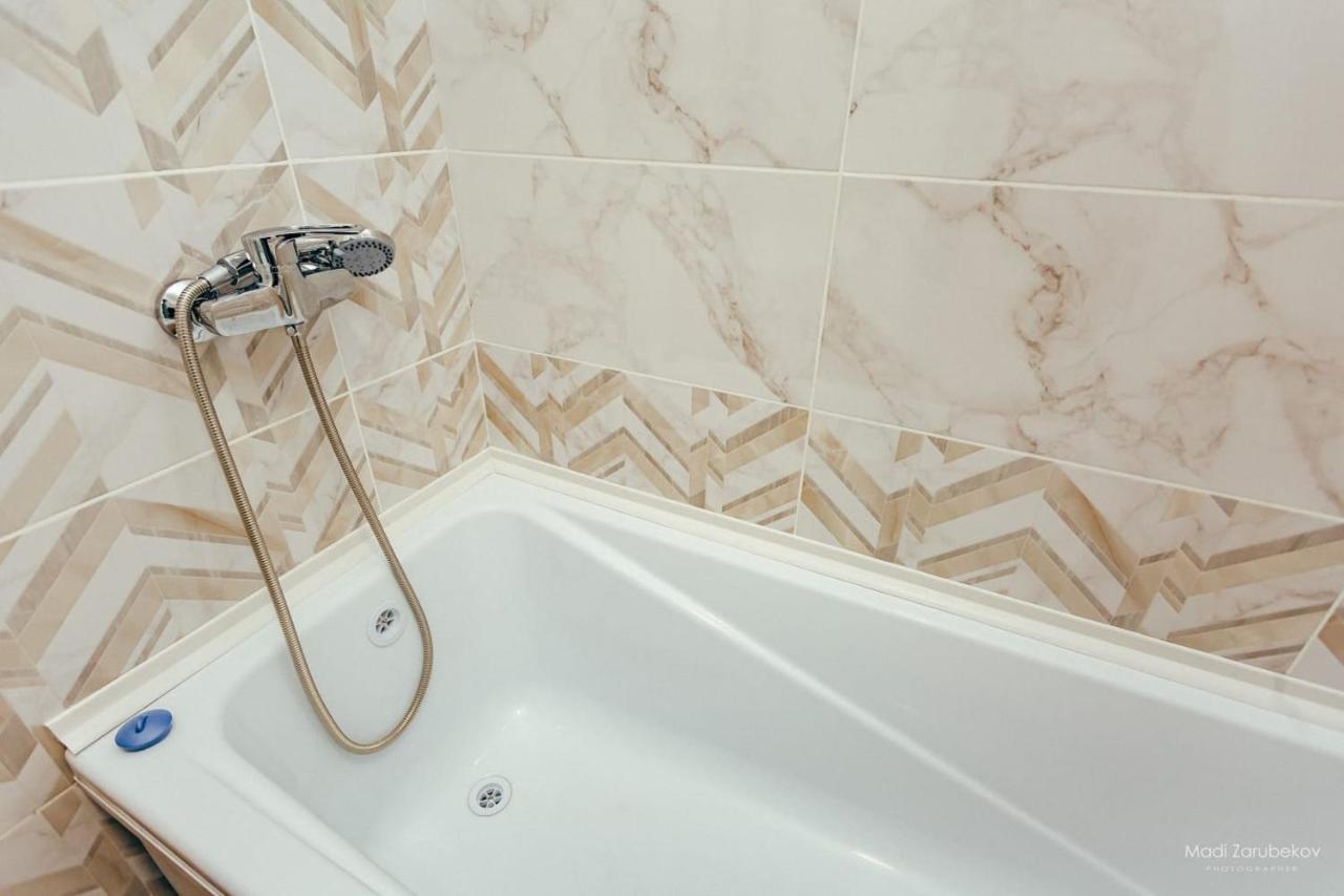 Apartament Cosy flat Semej Zewnętrze zdjęcie